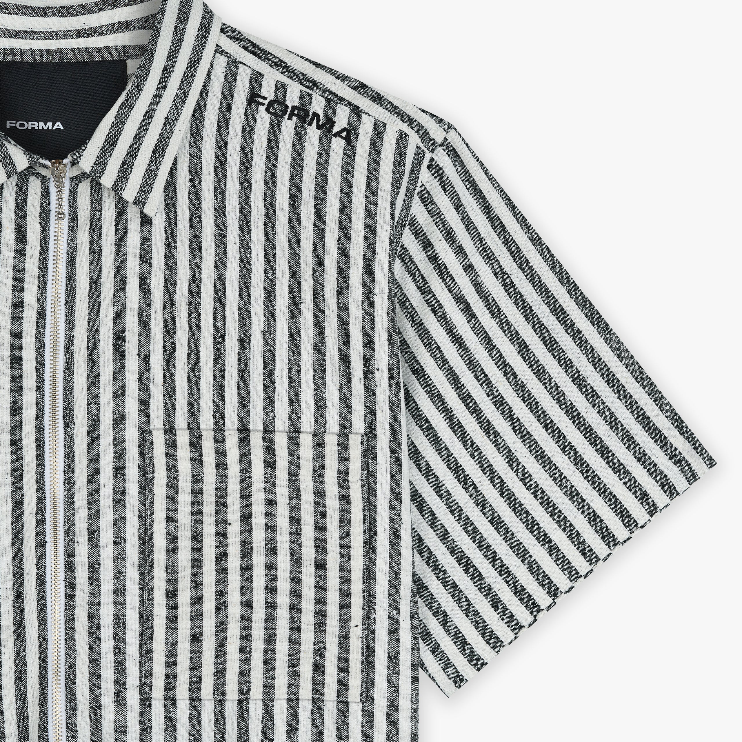 Forma short sleeves zip shirt